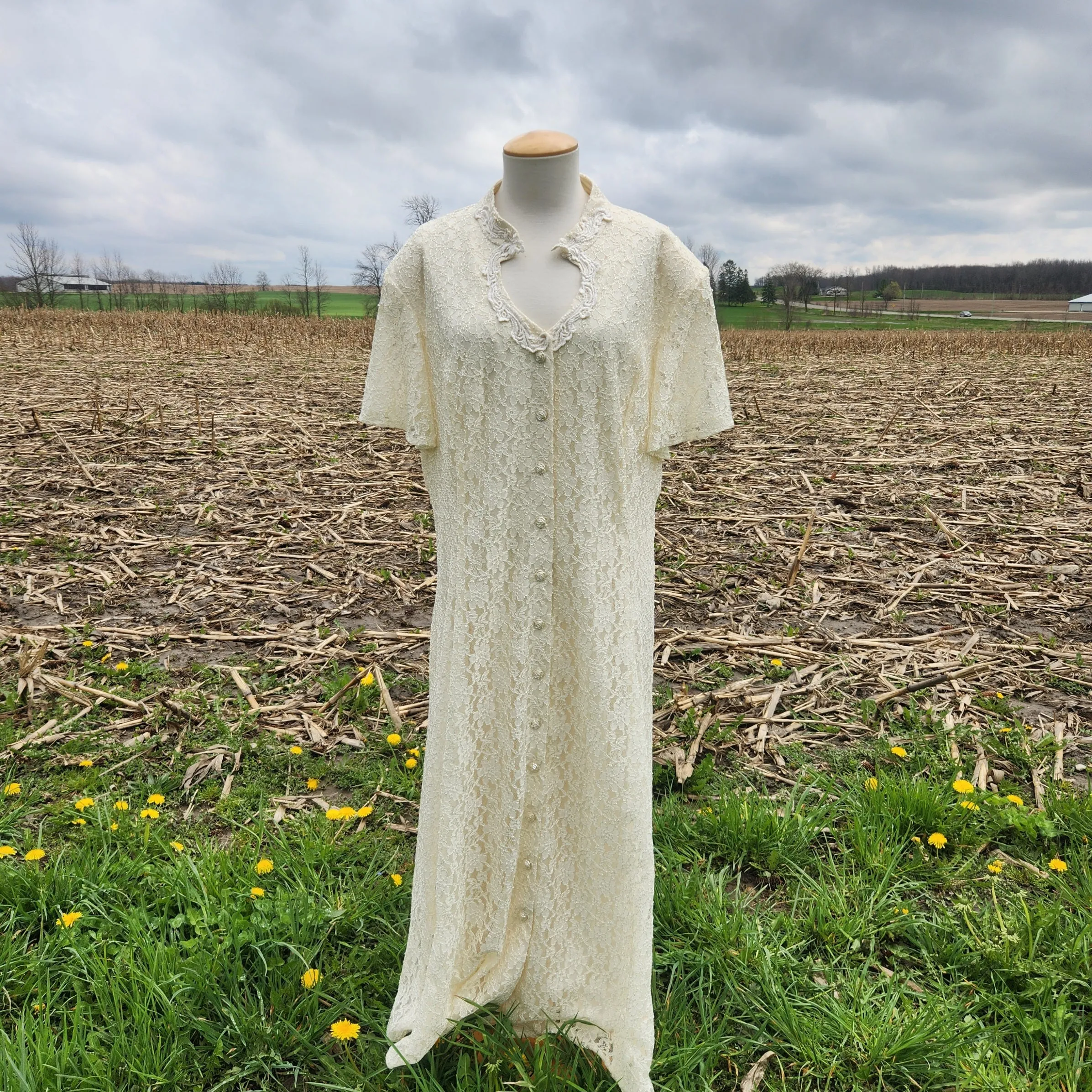 1990s ivory lace corset back romantic flowy sleeves fully lined wedding prom