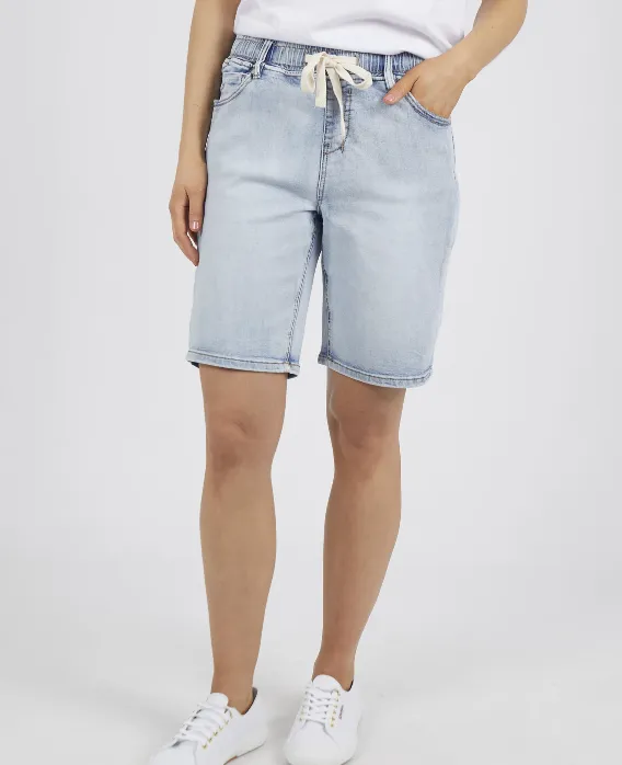 Foxwood Gabby Bermuda Short - Light Blue