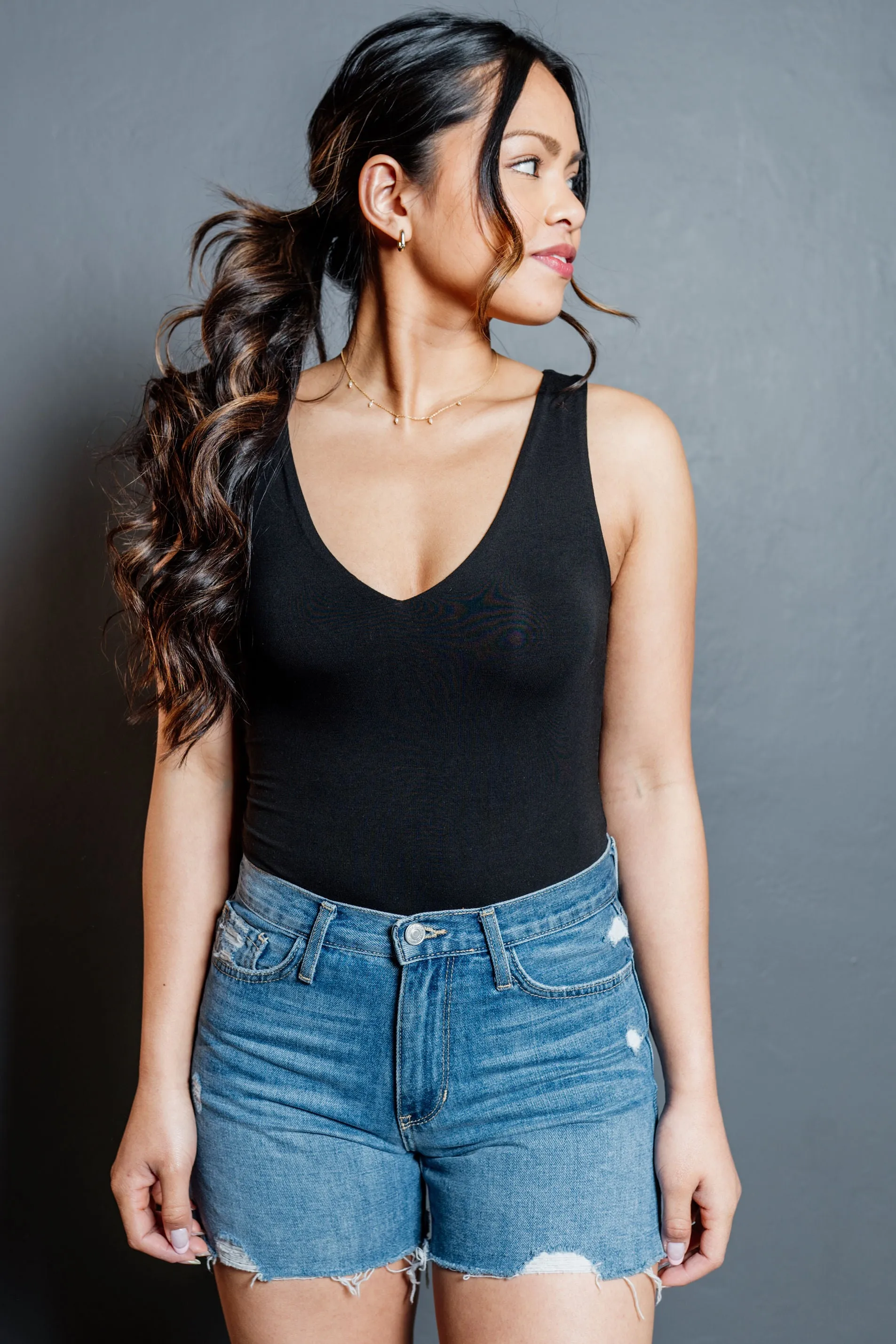 Semi-Distressed Mom Short