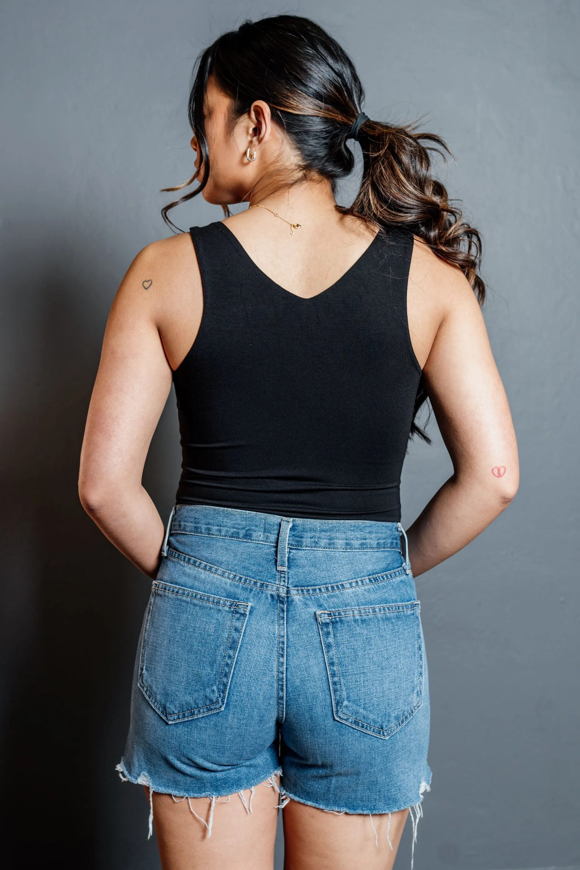 Semi-Distressed Mom Short
